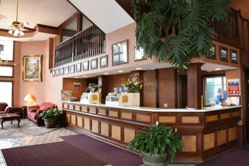 Hamilton Inn Select Beachfront Mackinaw City hotel detail image 4