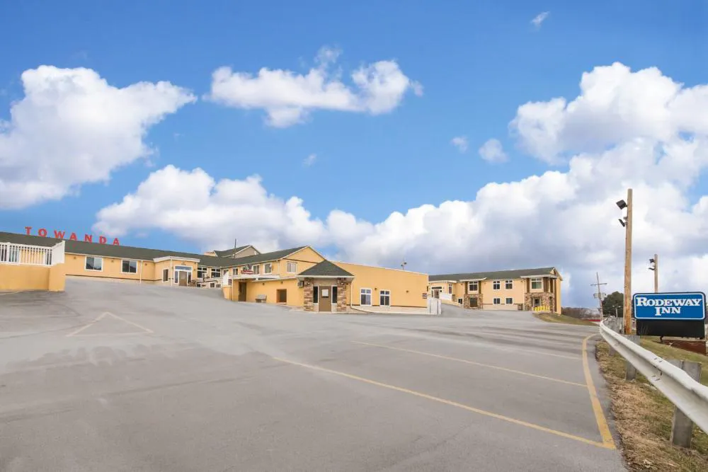 Rodeway Inn Towanda hotel hero