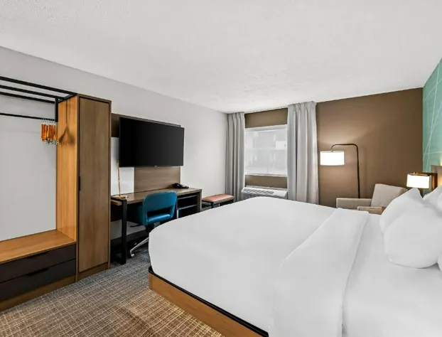 Comfort Inn Traverse City hotel detail image 4