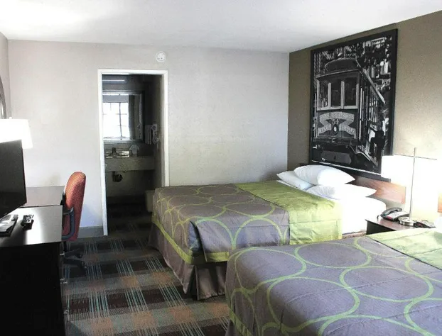 Super 8 by Wyndham Salinas hotel detail image 1