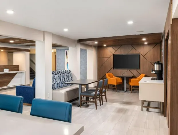 Holiday Inn Express Portland South-Lake Oswego by IHG hotel detail image 1