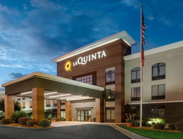 La Quinta Inn & Suites by Wyndham-Albany GA hotel detail image 1