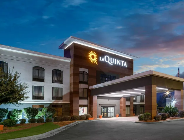 La Quinta Inn & Suites by Wyndham-Albany GA hotel detail image 2