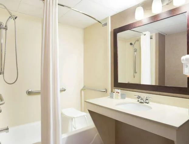 Wingate by Wyndham Raleigh South / Garner hotel detail image 2