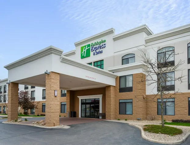 Holiday Inn Express & Suites Cedar Falls - Waterloo by IHG hotel detail image 1