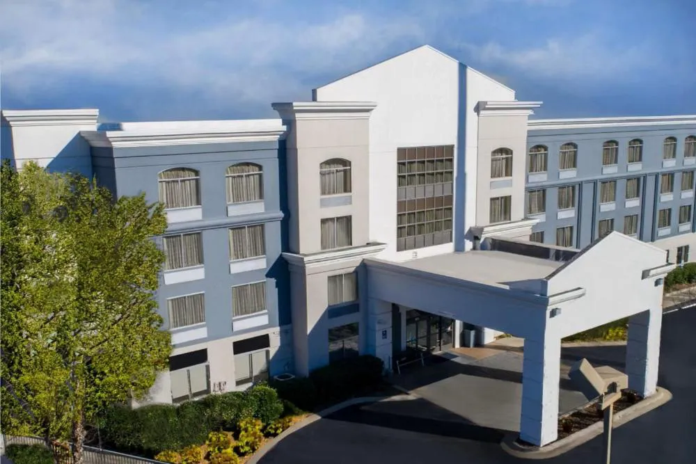 Murfreesboro Central Hotel hotel hero