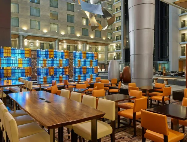 The Westin Detroit Metropolitan Airport hotel detail image 2