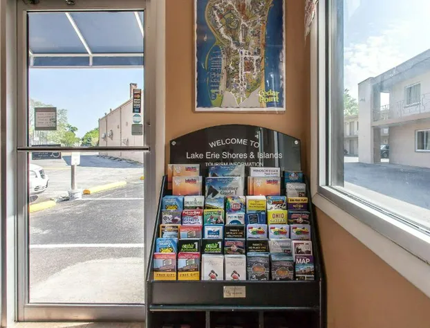Rodeway Inn Sandusky North hotel detail image 1