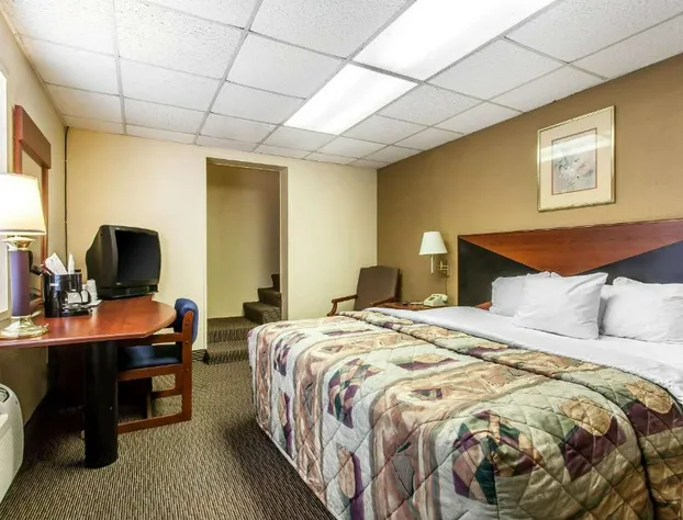 Rodeway Inn Sandusky North hotel detail image 4