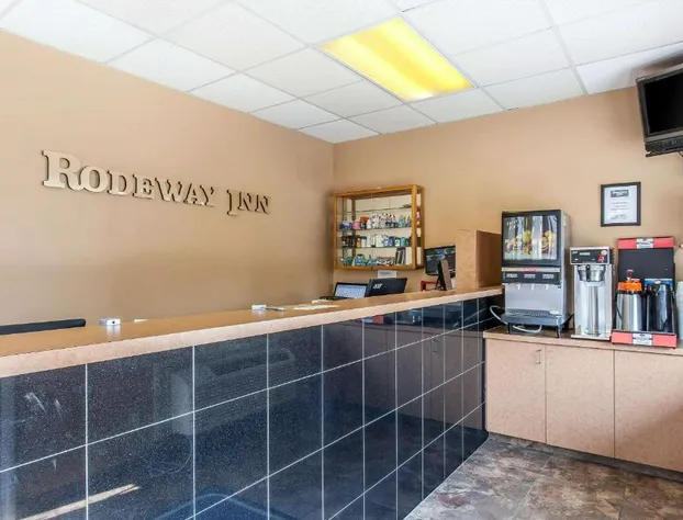 Rodeway Inn Sandusky North hotel detail image 3