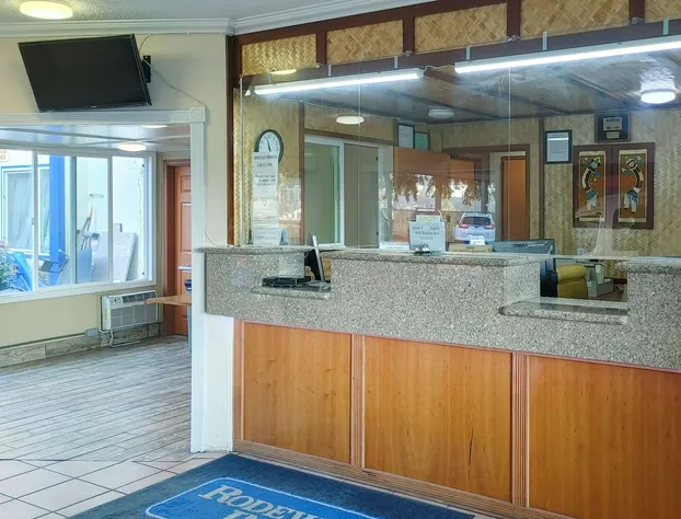 Rodeway Inn Seattle Airport hotel detail image 1