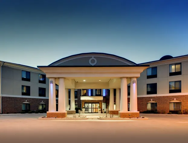 Holiday Inn Express Hotel & Suites Peru - Lasalle Area by IHG hotel detail image 1