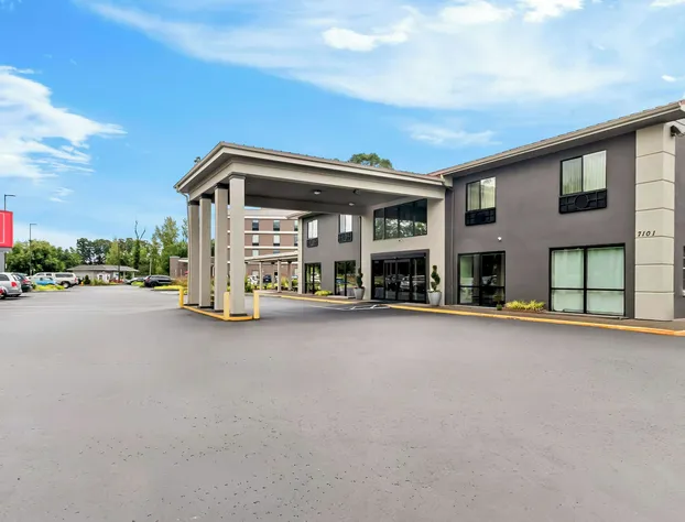 Red Lion Hotel Portland Airport hotel detail image 1