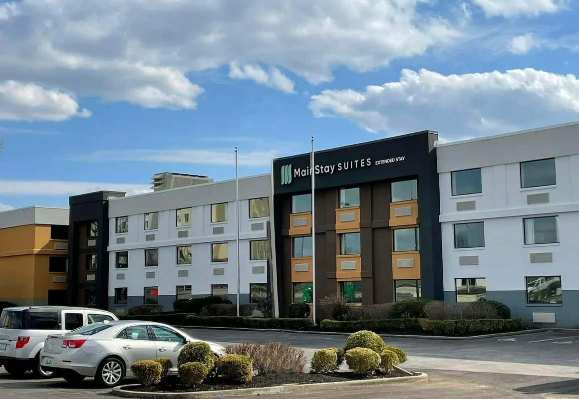 Quality Inn Lexington -Horse Park hotel hero