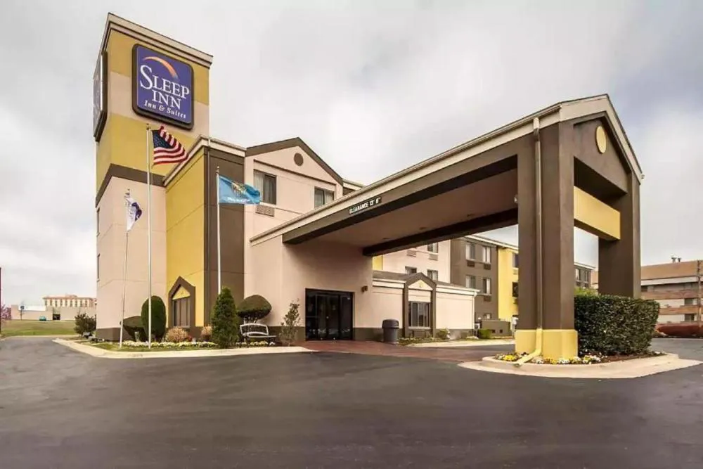 Sleep Inn & Suites Tulsa Central I-44 hotel hero