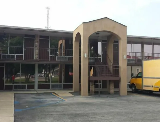 Sunbelt Lodge Motel hotel detail image 4