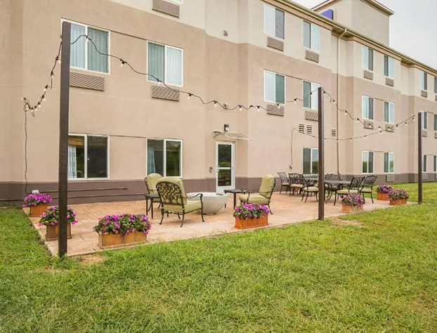 Sleep Inn And Suites Danville hotel detail image 2