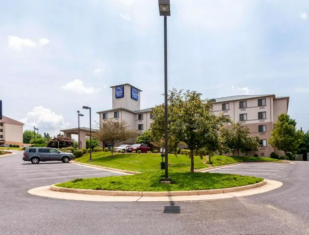 Sleep Inn & Suites Harrisonburg near University hotel detail image 4