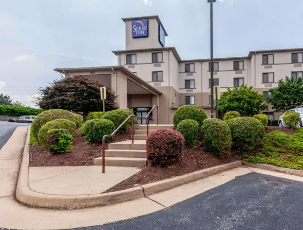 Sleep Inn & Suites Harrisonburg near University hotel detail image 1
