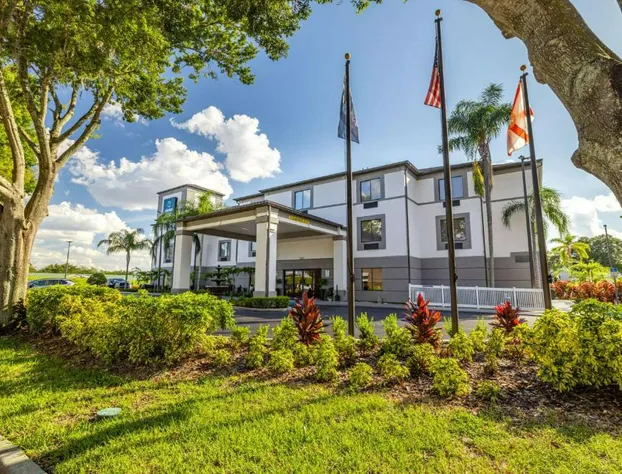 Clarion Pointe Lakeland I-4 hotel detail image 1