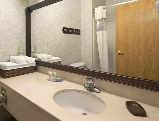 Travelodge & Suites by Wyndham Fargo/Moorhead hotel detail image 3