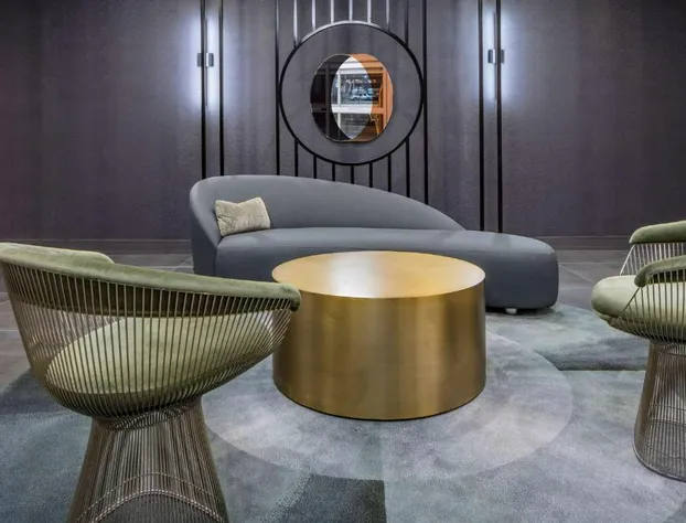 Doubletree By Hilton Boston Logan Airport Chelsea hotel detail image 1