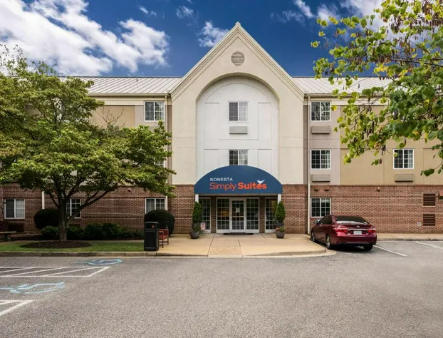 Sonesta Simply Suites Hampton hotel detail image 2