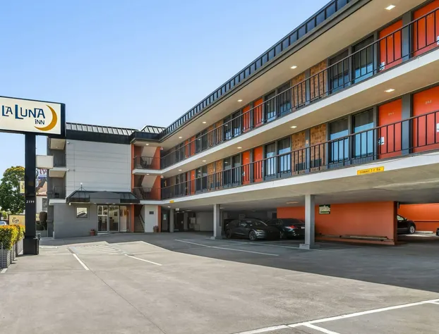 La Luna Inn, an Ascend Collection Hotel hotel detail image 3