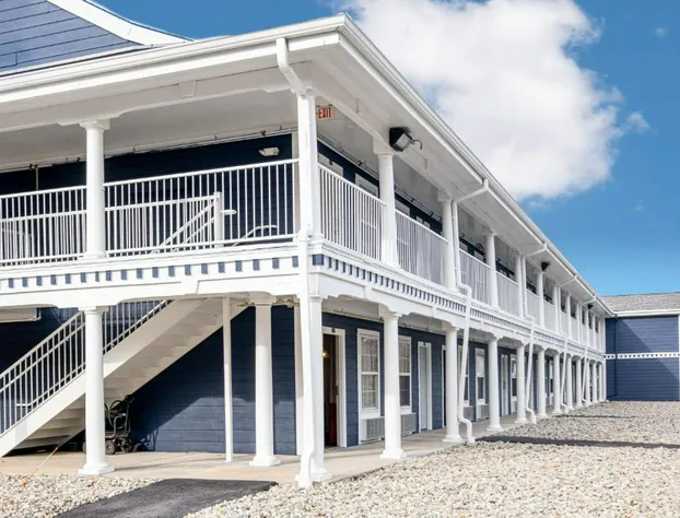 Hilltop Inn & Suites - North Stonington hotel detail image 4