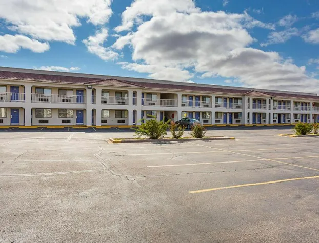 Rodeway Inn Santa Rosa hotel detail image 4