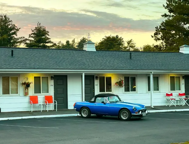 Stowe Motel & Snowdrift hotel detail image 1