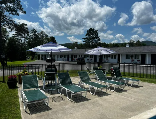 Stowe Motel & Snowdrift hotel detail image 2