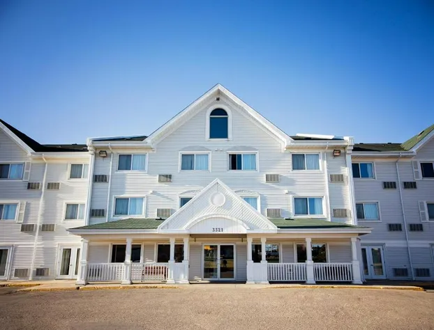 Travelodge Suites by Wyndham Regina / Eastgate Bay hotel detail image 2