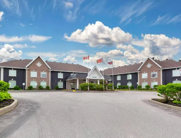 Quality Inn and Suites Oakville-Mississauga hotel detail image 2