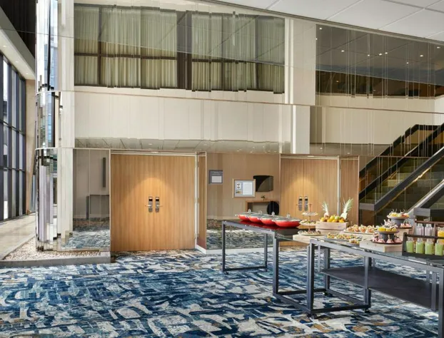 Delta Hotels by Marriott Calgary Airport In-Terminal hotel detail image 3