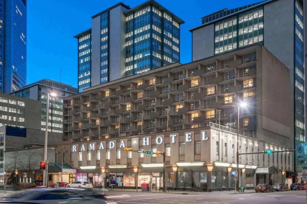 Ramada Plaza by Wyndham Calgary Downtown hotel hero
