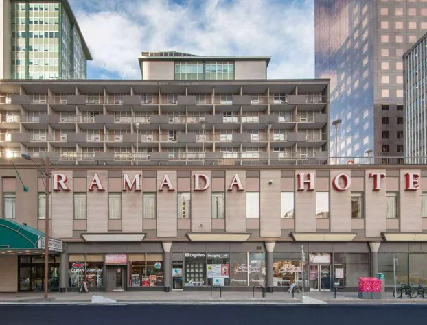 Ramada Plaza by Wyndham Calgary Downtown hotel detail image 1