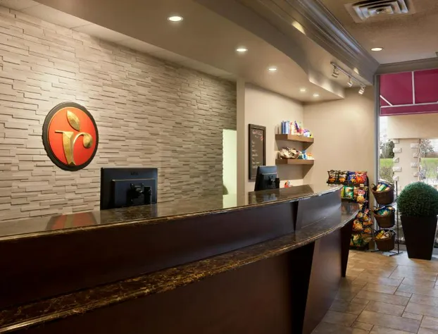 Ramada by Wyndham Cornwall hotel detail image 3