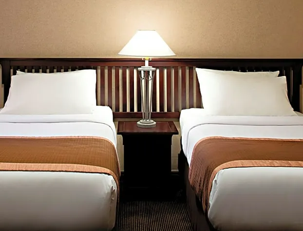 Ramada Limited Downtown Vancouver hotel detail image 3