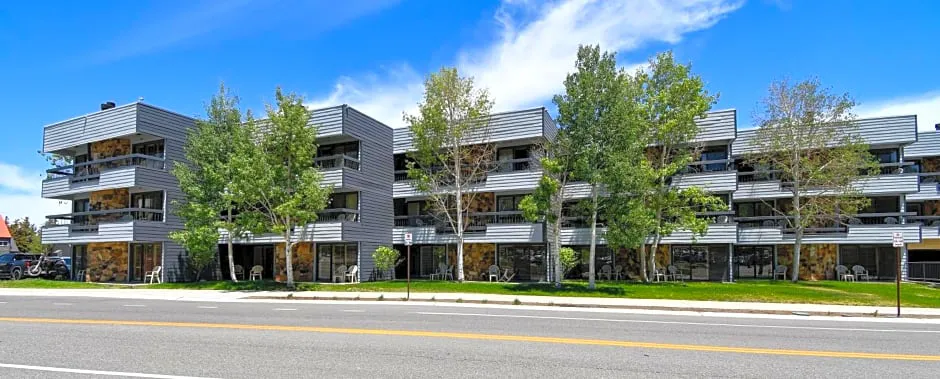 Park Regency Resort hotel hero