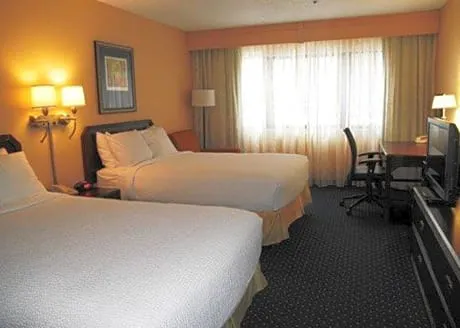 Quality Inn & Suites hotel detail image 3