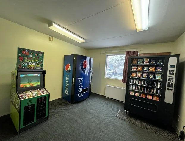 Travelodge by Wyndham Winnipeg Airport hotel detail image 2