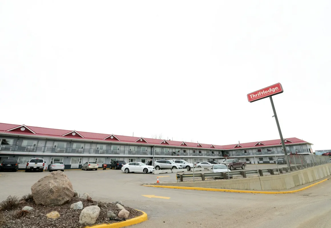 Saskatoon Thriftlodge hotel hero