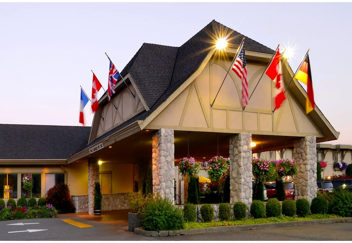 Hospitality Inn hotel hero