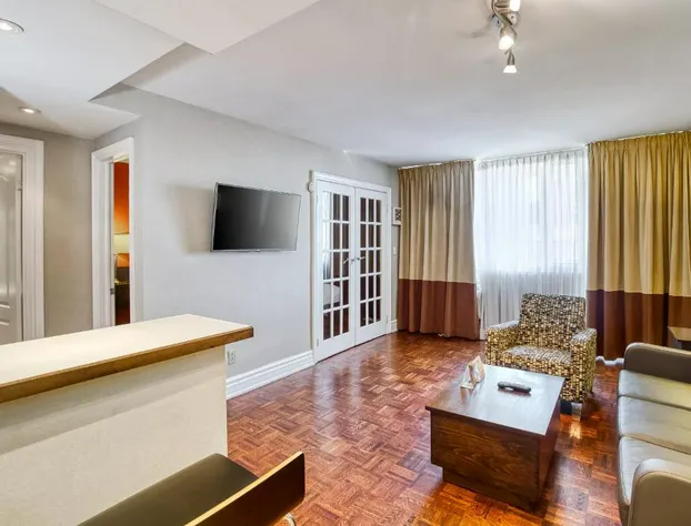 Town Inn Suites Hotel hotel detail image 4