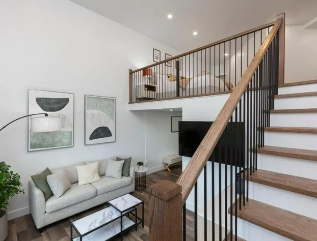 Strata Hotel hotel detail image 3