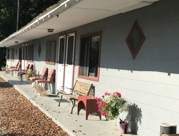 Chamber Lane Motel hotel detail image 1