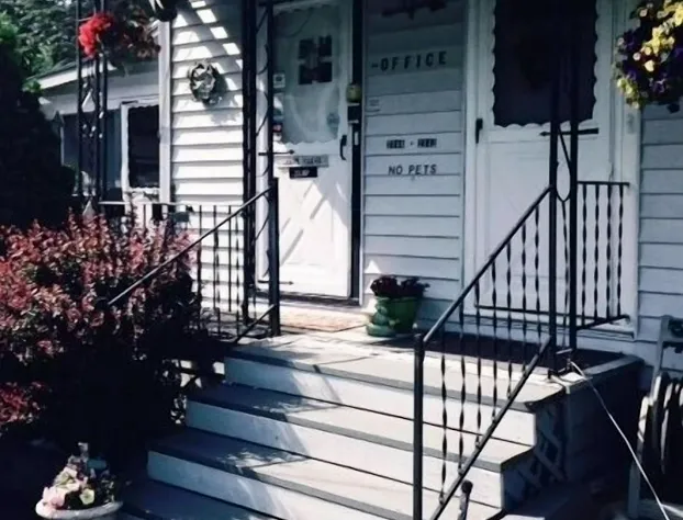 Chamber Lane Motel hotel detail image 3