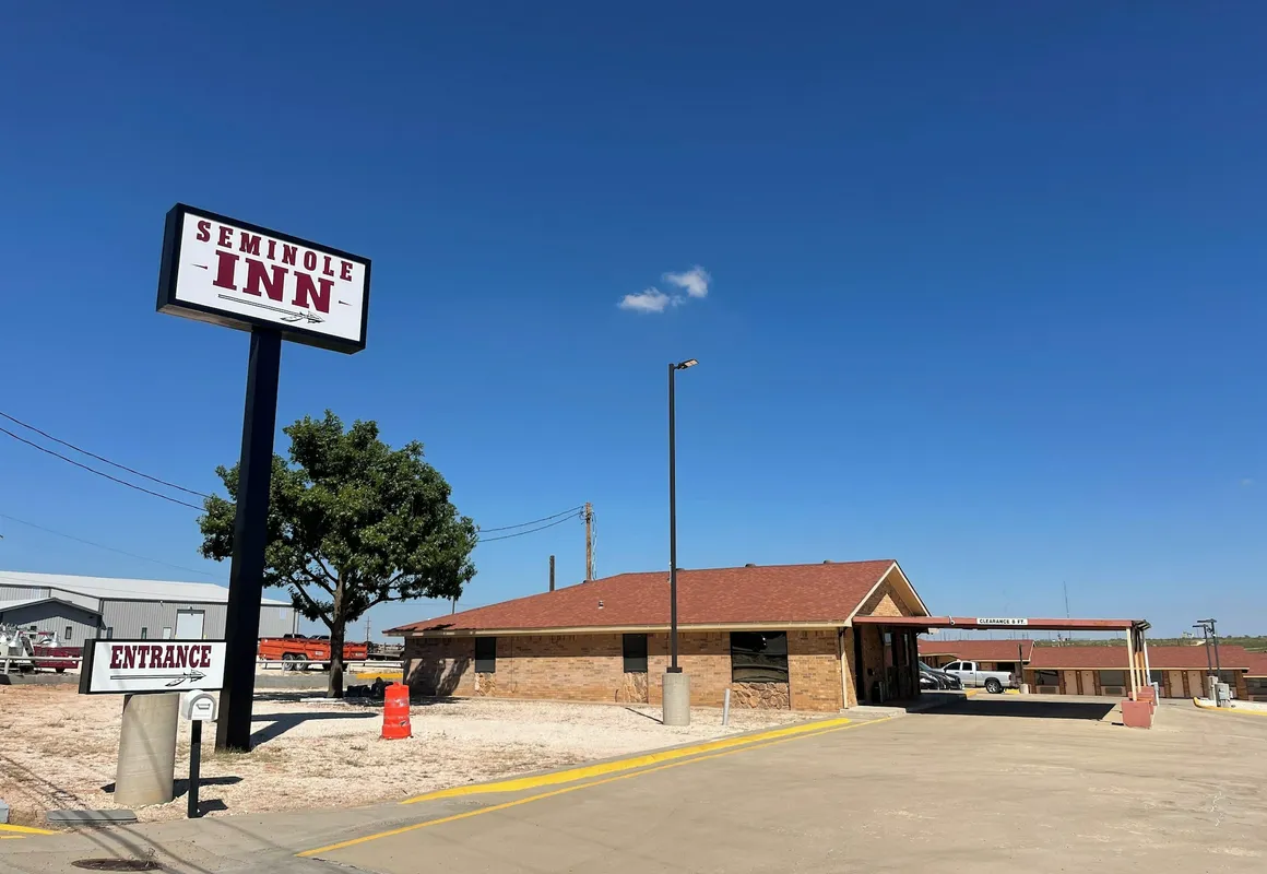 Seminole Inn Near New Mexico Hwy 62 hotel hero