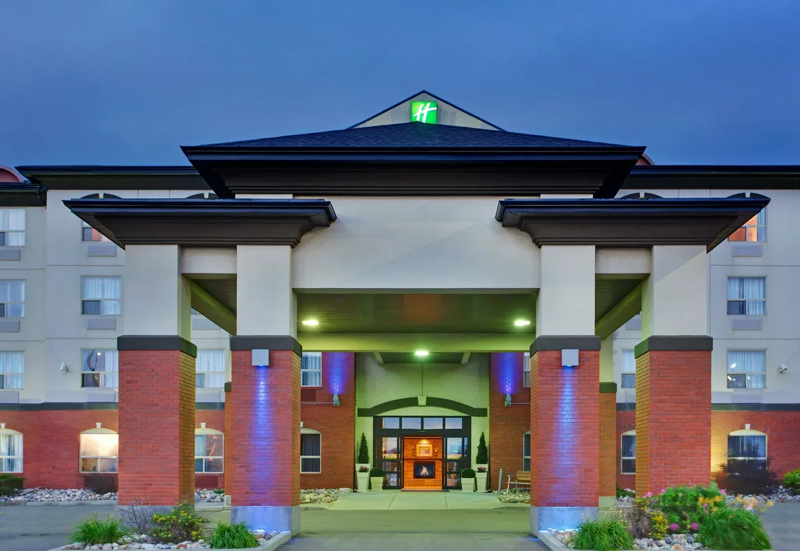 Holiday Inn Express & Suites Sherwood Park-Edmonton Area by IHG hotel hero